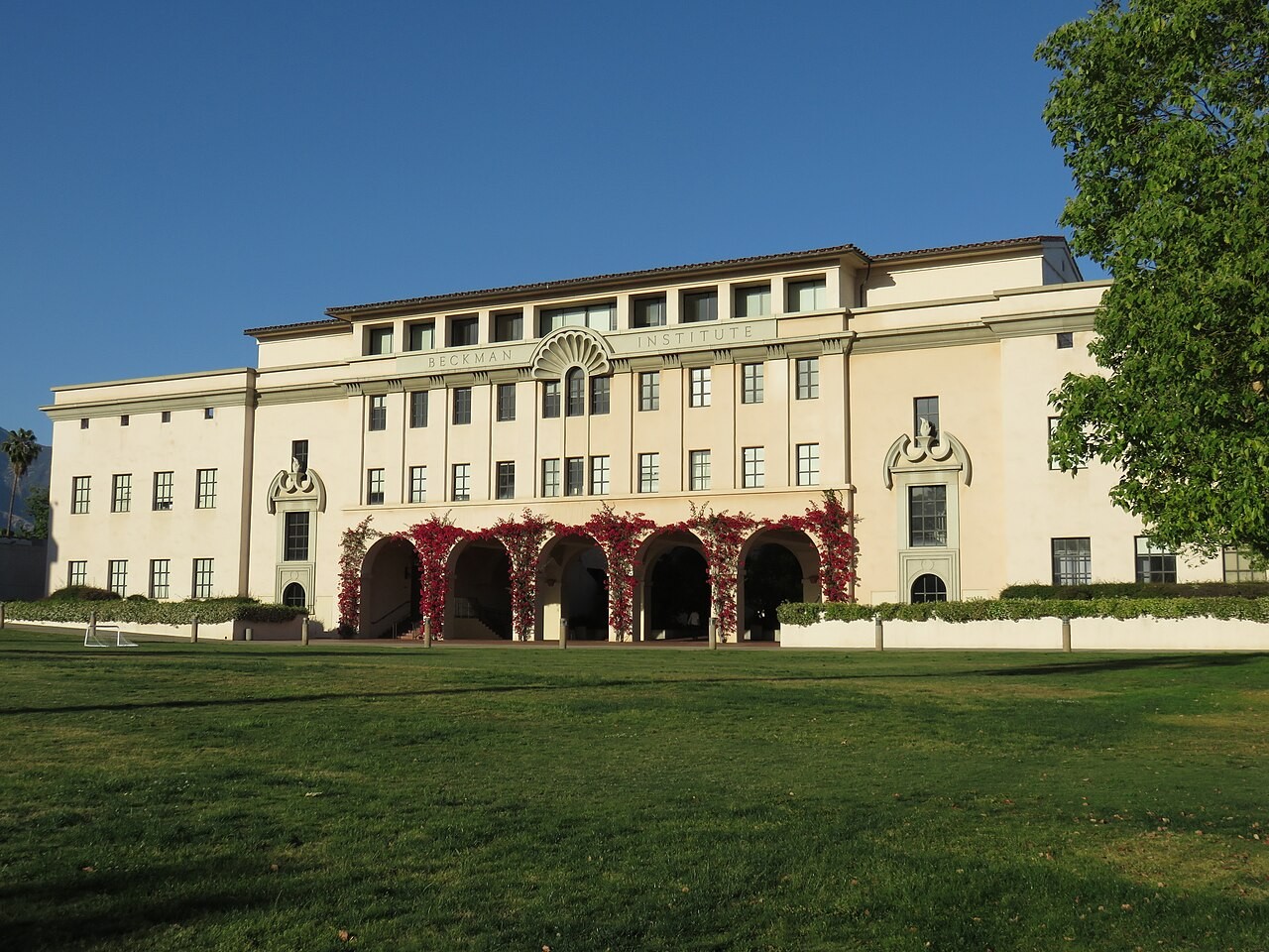 The Beckman Institute at Caltech, where Ahmed Zewail worked. File photograph of the campus, not his original experiment.